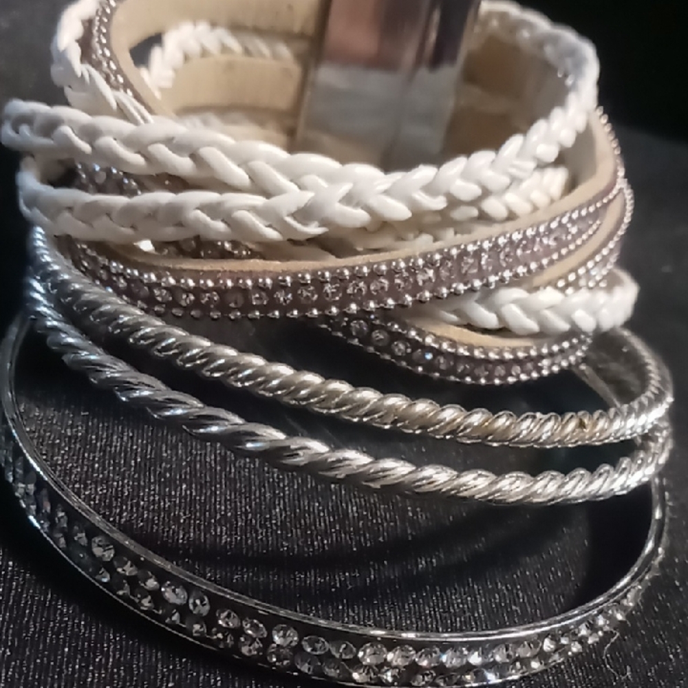 White Leather Braided & Silver Magnetic Clasp Bracelet & 3 Bangles 7.5